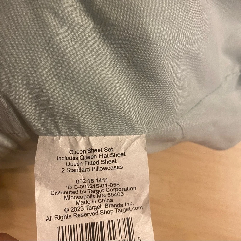 Room Essentials new microfiber queen mint green sheet with drawstring bag